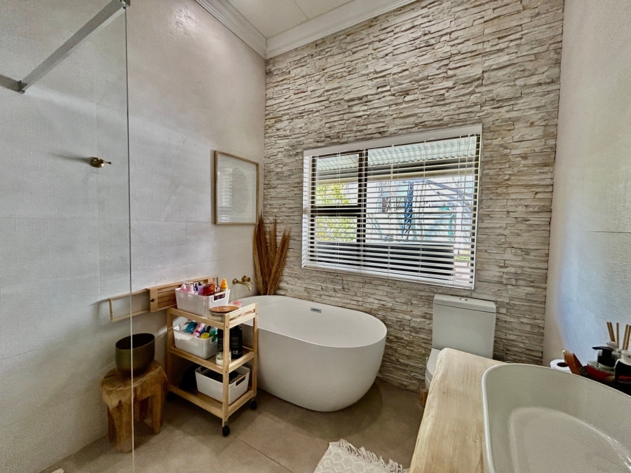 To Let 4 Bedroom Property for Rent in Wigwam North West
